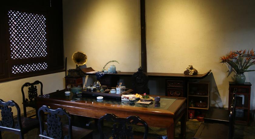 Jianshui Xiu Ju Xian TIng Guesthouse, Pub-Lounge